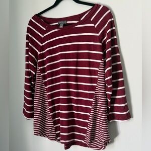 Market & Spruce Burgundy and White Striped 3/4 Sleeve Top Comfycore